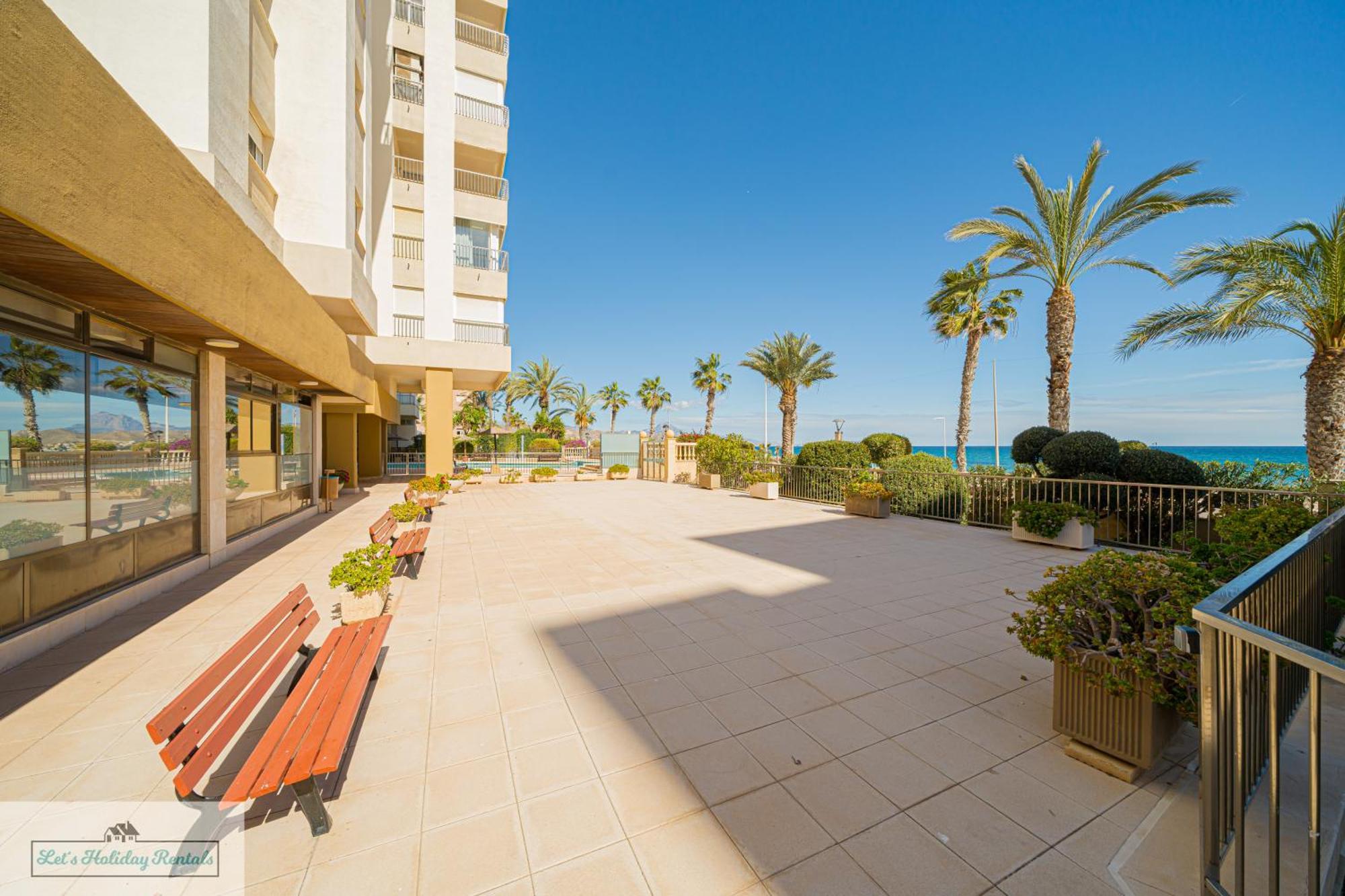 Brend New 3 Bed 2 Bath Play Camp * El Campello
